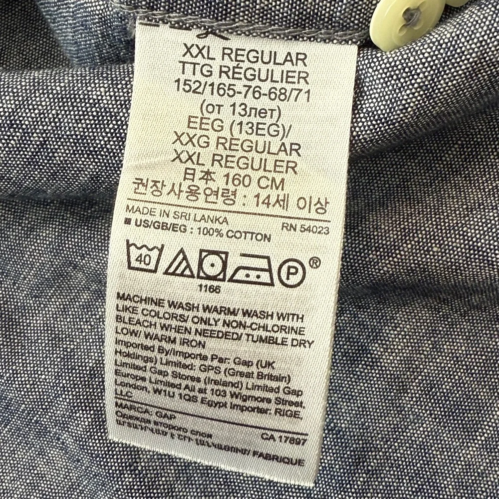 GAP  XXL (14-16) teenage kids 100% cotton shirt like new condition